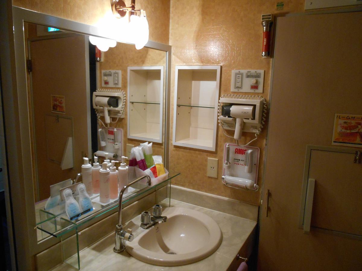 Hotel Ayabe Aine (Adults Only) Kurotanicho Buitenkant foto